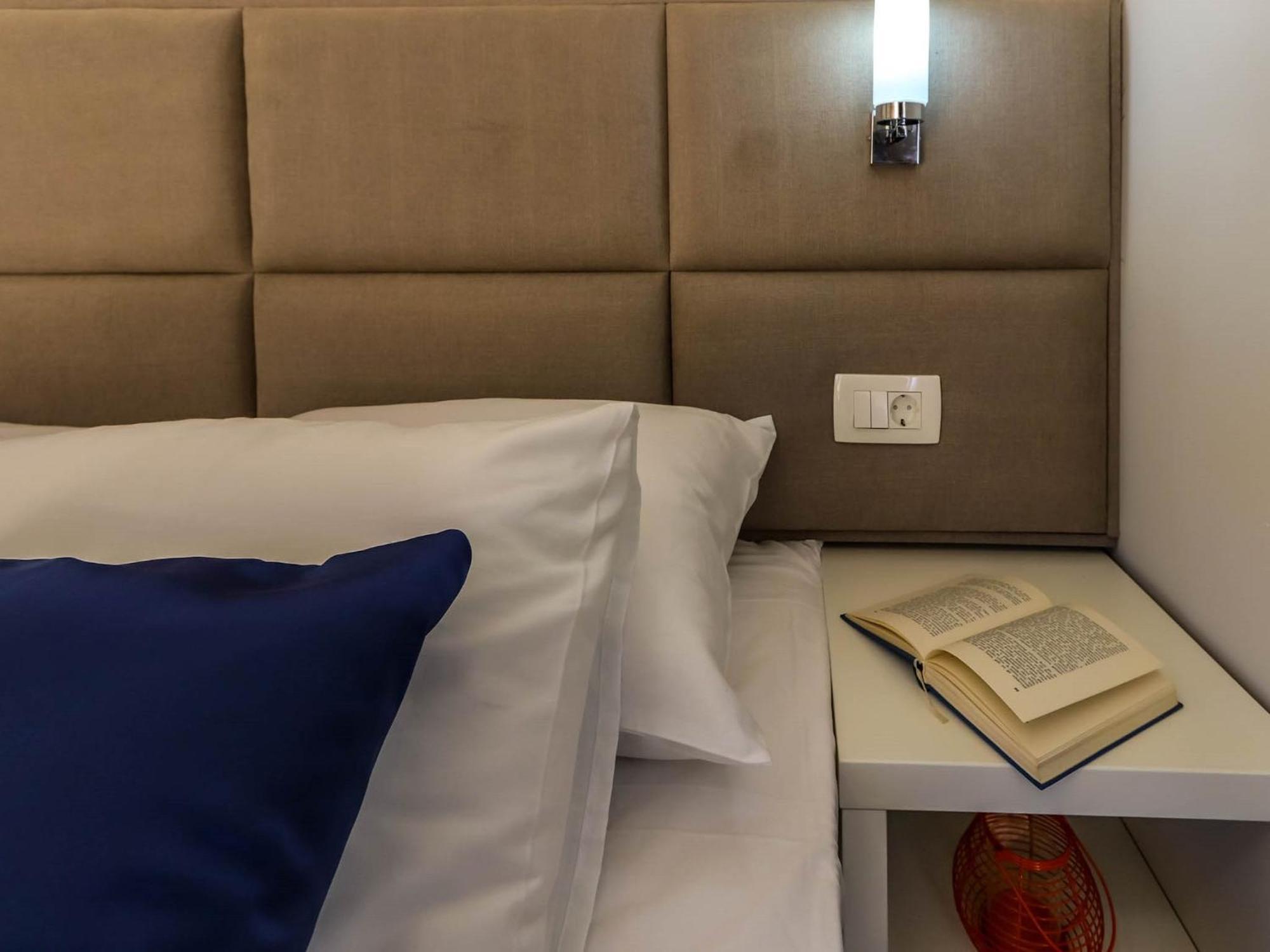 El Mar Apartments バール 部屋 写真